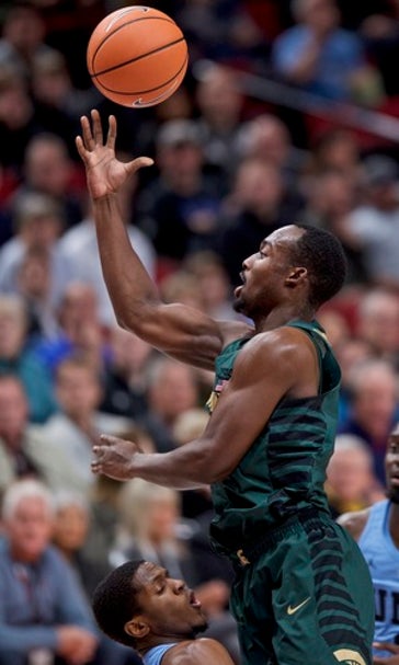 No. 4 Michigan State thumps No. 9 North Carolina 63-45 (Nov 26, 2017)